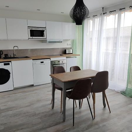 אביניון Appartement Climatise Avec Balcon,Wifi, Proche Remparts מראה חיצוני תמונה