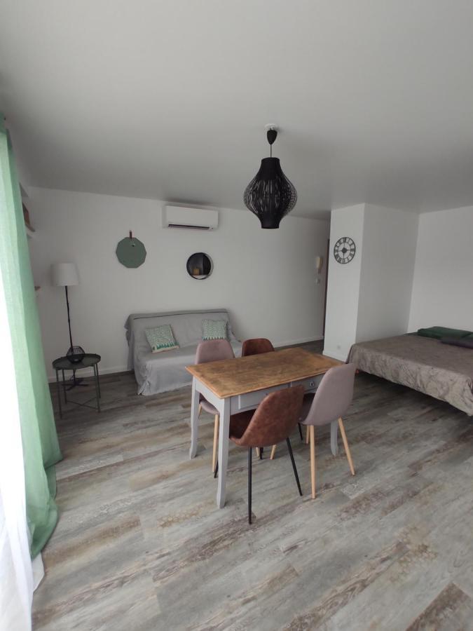 אביניון Appartement Climatise Avec Balcon,Wifi, Proche Remparts מראה חיצוני תמונה